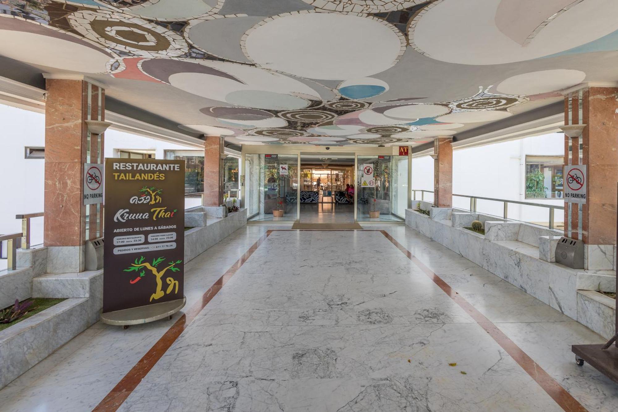 Lightbooking Las Arenas Playa Del Ingles Las Palmas de Gran Canaria Exterior photo